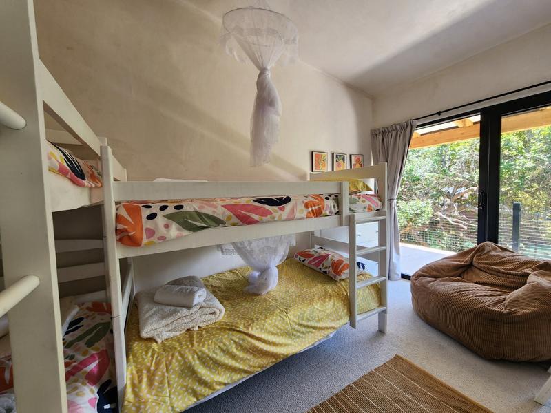 To Let 4 Bedroom Property for Rent in Keurboomstrand Western Cape